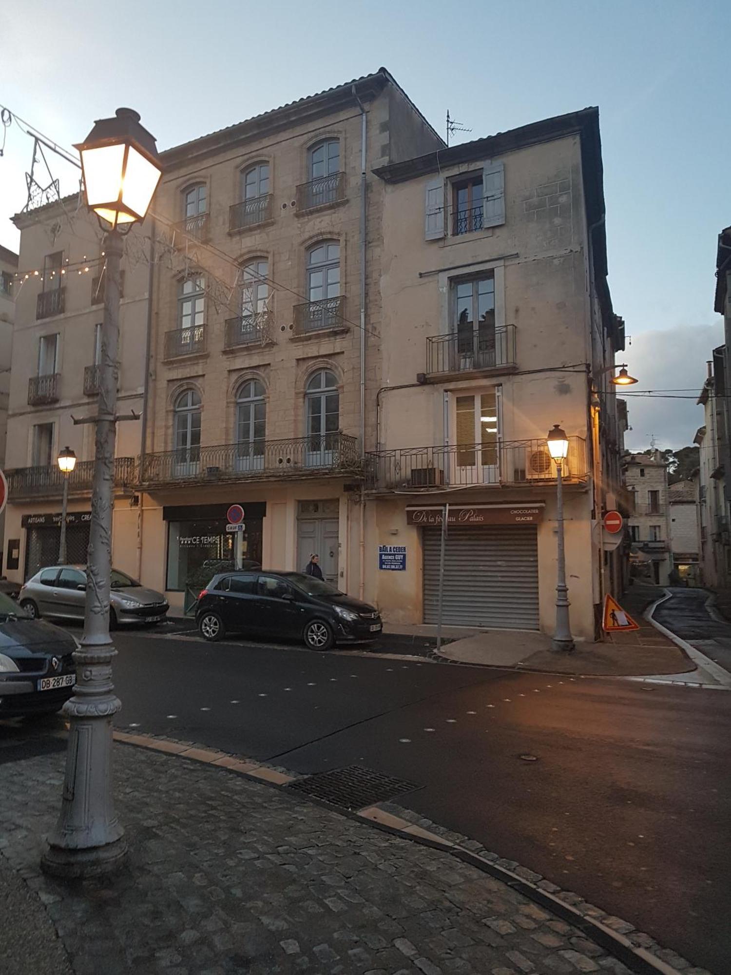 Mes A Moi In Pezenas - Appartements De Charme - Baignoire Balneo Exterior foto